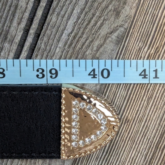 Double Buckle Belt With Great Hardware Lots Of Bling - Picture 8 of 11